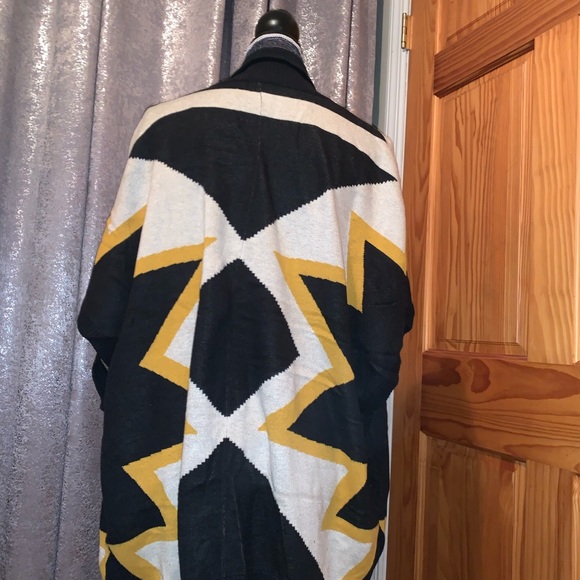 Addison Sweater - Picture 2 of 3